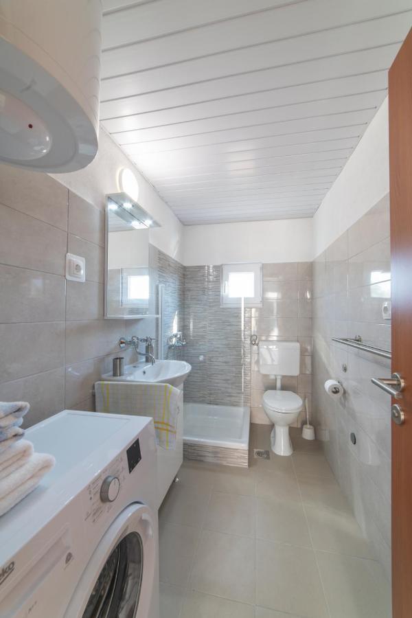 Holiday Home Sego With Private Pool Veliki Brocanac المظهر الخارجي الصورة