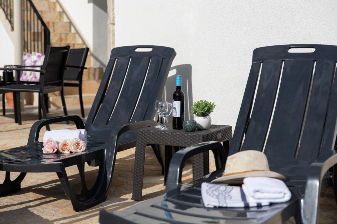 Holiday Home Sego With Private Pool Veliki Brocanac المظهر الخارجي الصورة